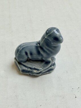 Vintage Wade Whimsies England Porcelain Seal Sea Lion Figurine Red Rose Tea Gift